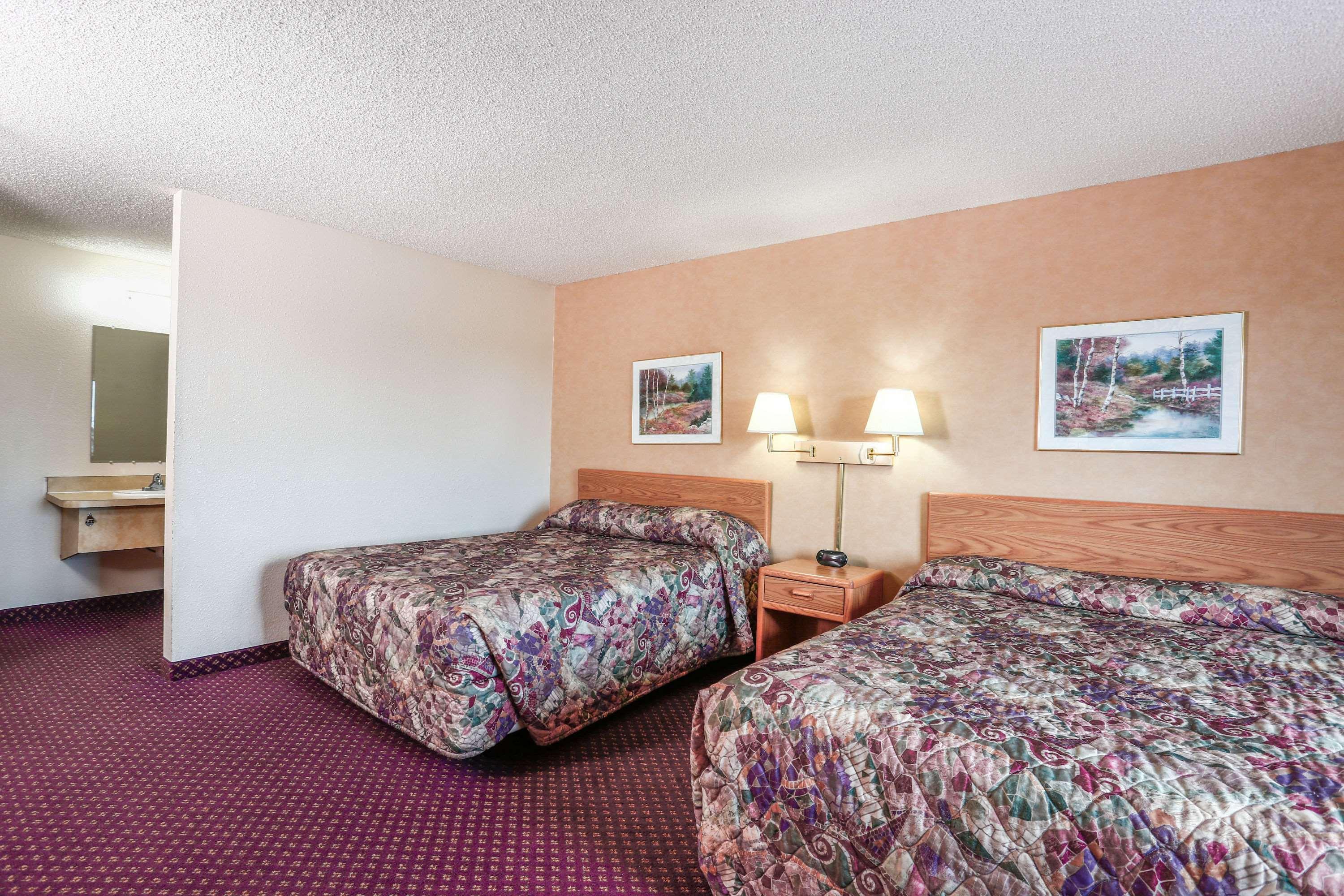 Travelodge By Wyndham Deer Lodge Montana Esterno foto