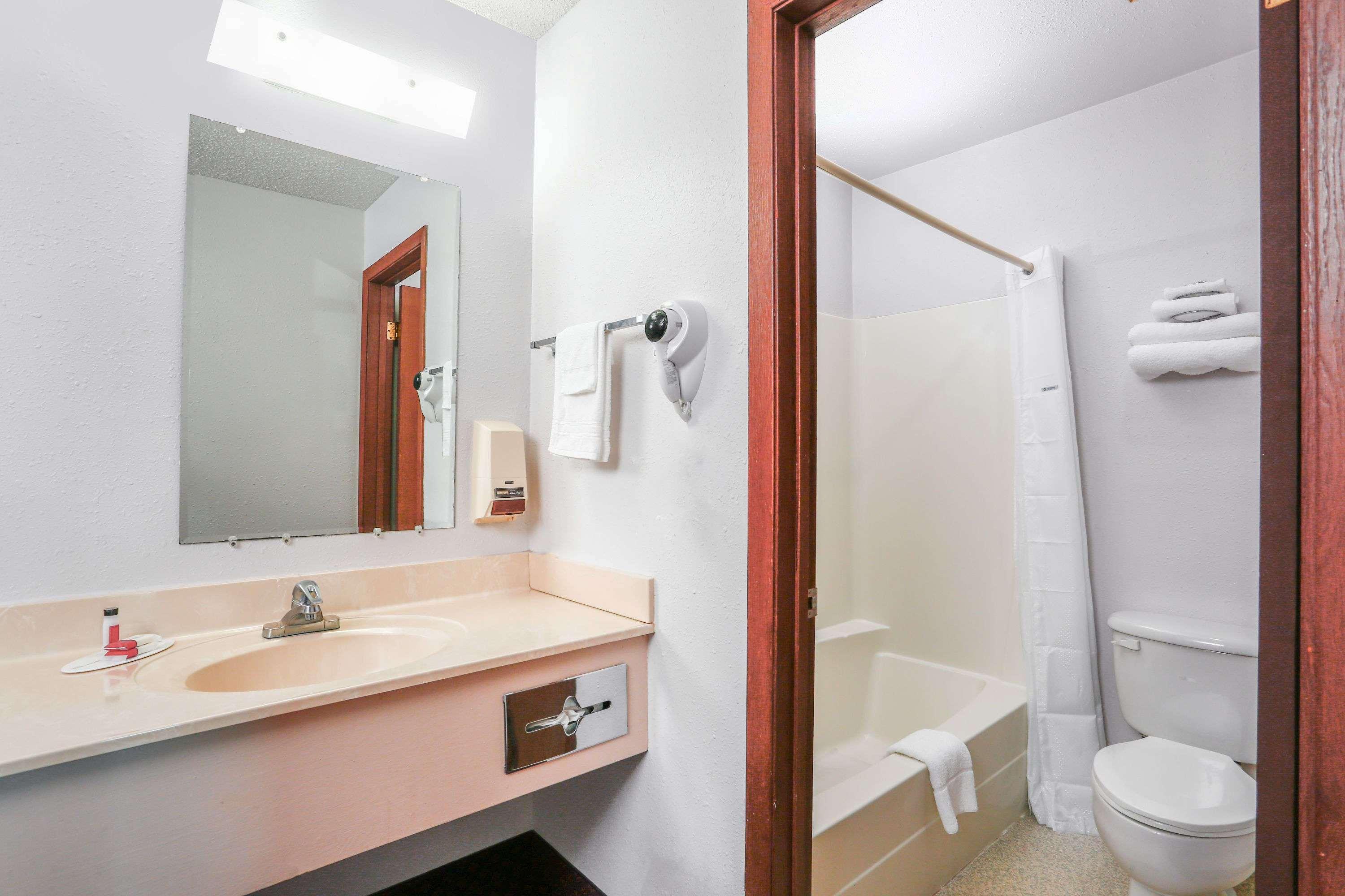 Travelodge By Wyndham Deer Lodge Montana Esterno foto