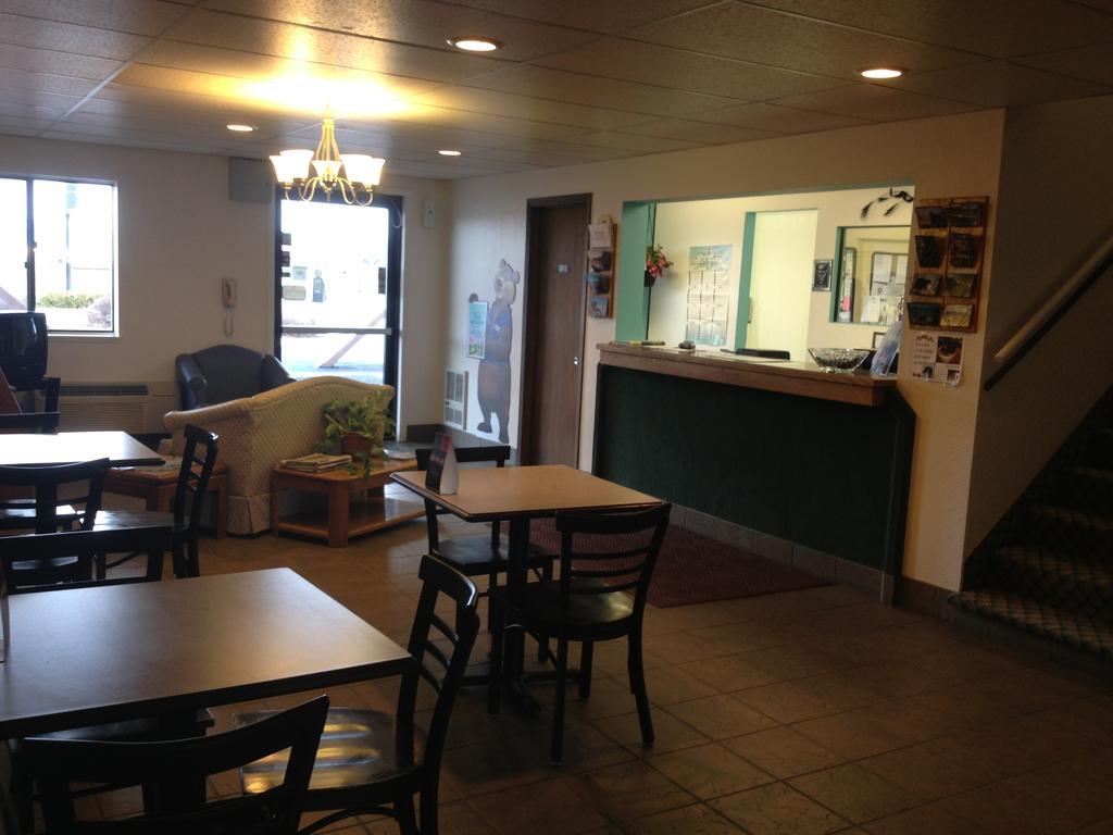 Travelodge By Wyndham Deer Lodge Montana Esterno foto