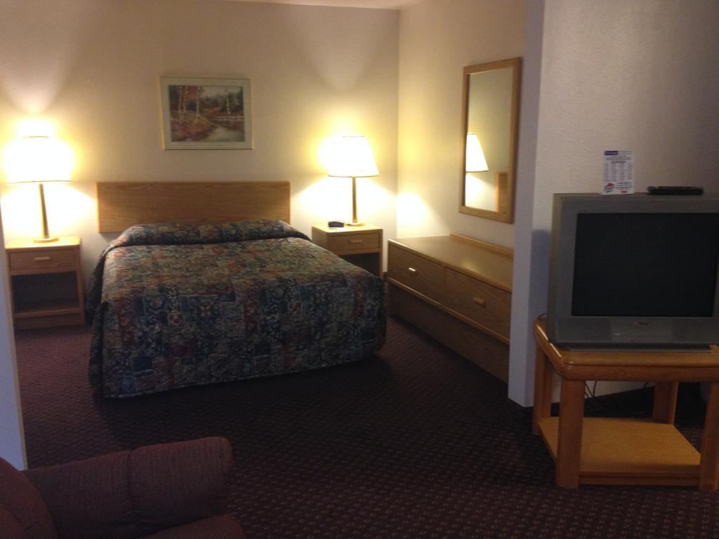 Travelodge By Wyndham Deer Lodge Montana Esterno foto