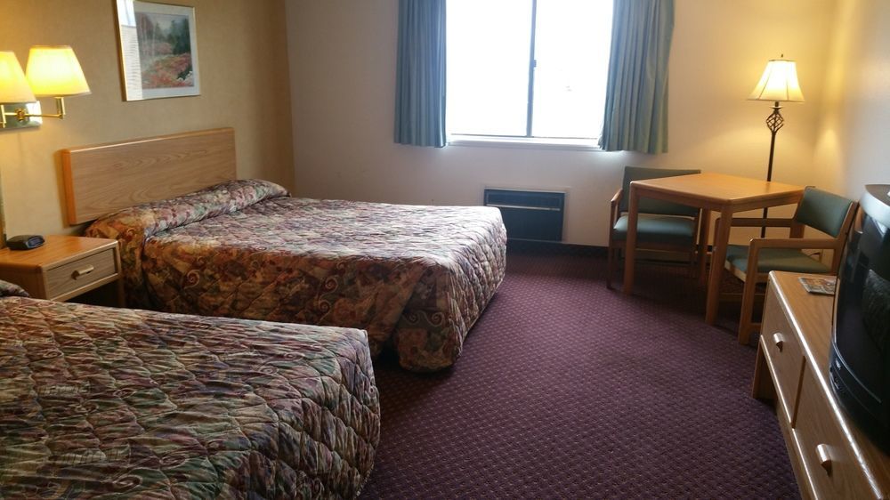 Travelodge By Wyndham Deer Lodge Montana Esterno foto