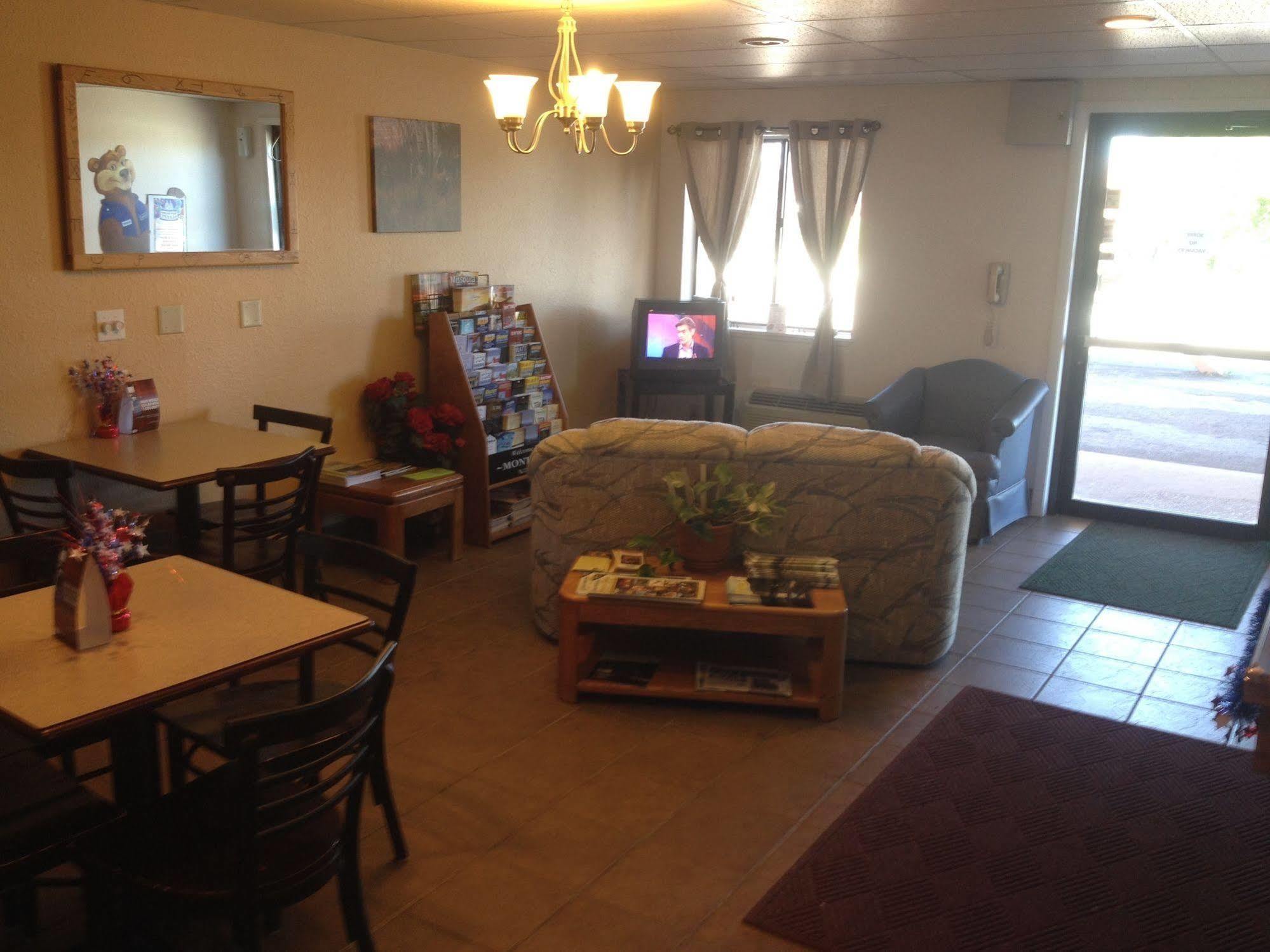 Travelodge By Wyndham Deer Lodge Montana Esterno foto