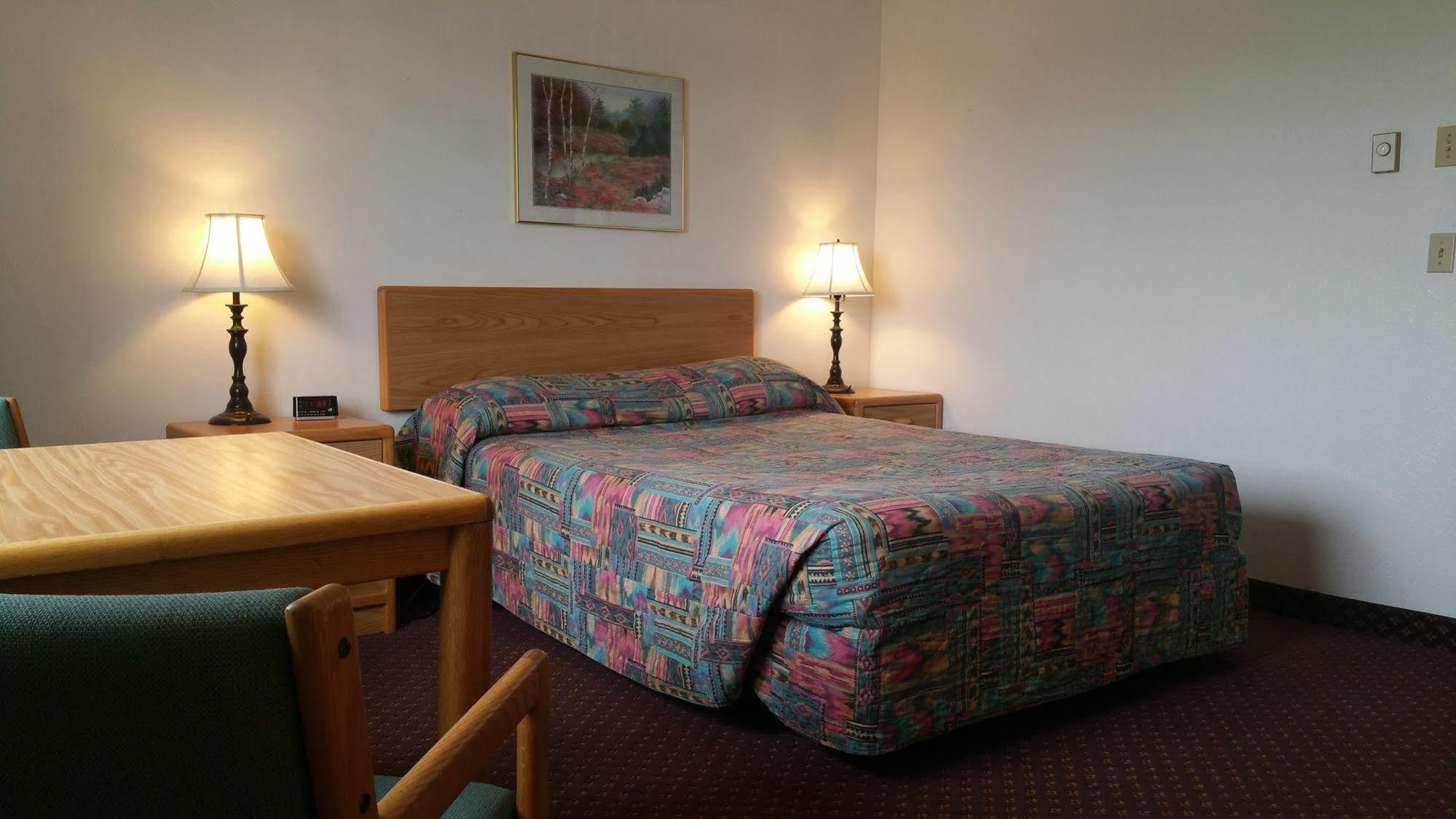 Travelodge By Wyndham Deer Lodge Montana Esterno foto